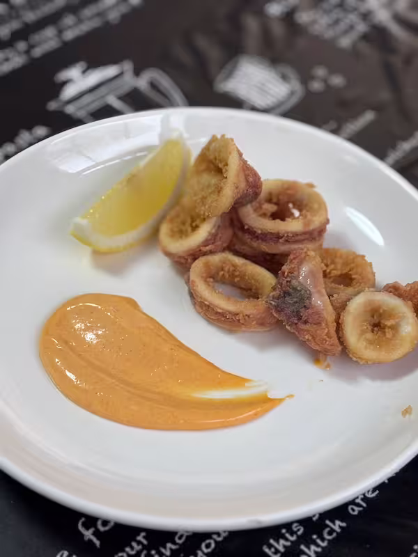 イカのフリット アリオリソース添え｜カリカリイカフライとガーリックアリオリ